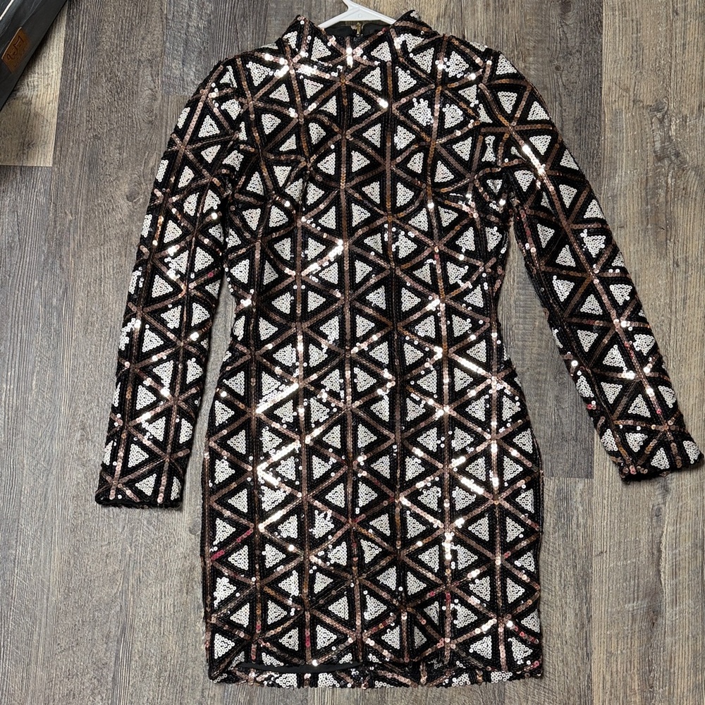 Lulu's Black & Silver Geometric Sequin Long-Sleeve Dress